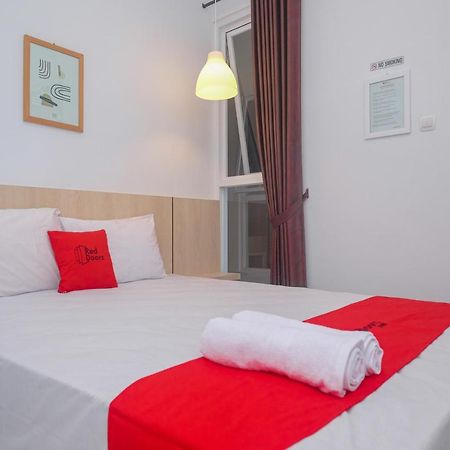 Reddoorz Syariah @ Tlogosari Semarang Hotel Alastuwo Eksteriør billede