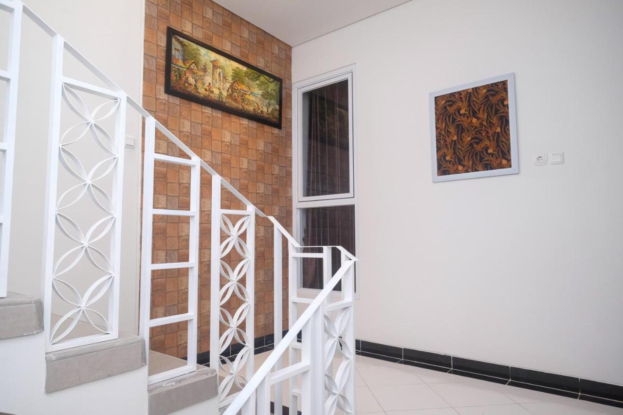 Reddoorz Syariah @ Tlogosari Semarang Hotel Alastuwo Eksteriør billede