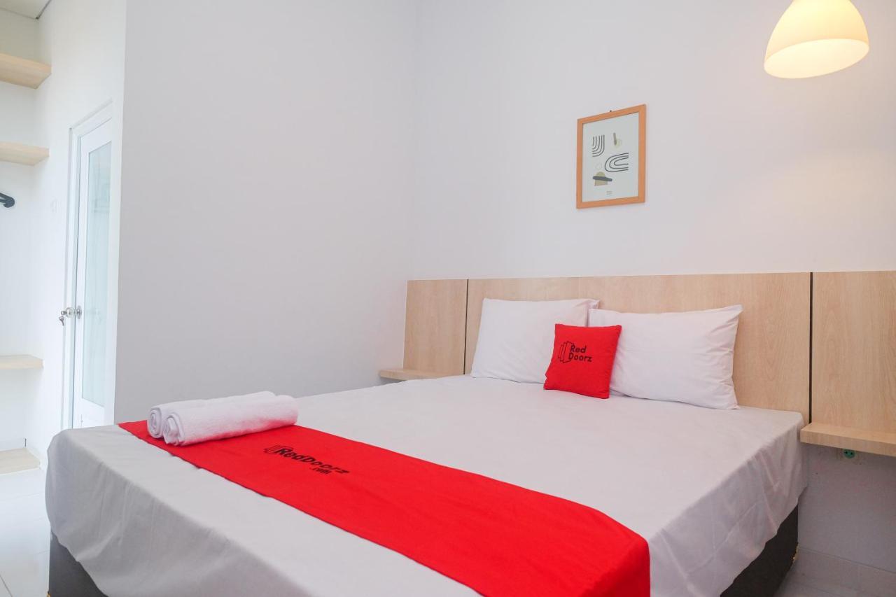 Reddoorz Syariah @ Tlogosari Semarang Hotel Alastuwo Eksteriør billede