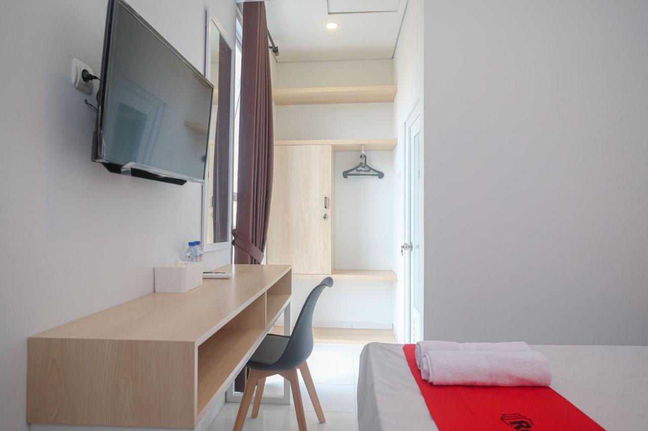 Reddoorz Syariah @ Tlogosari Semarang Hotel Alastuwo Eksteriør billede